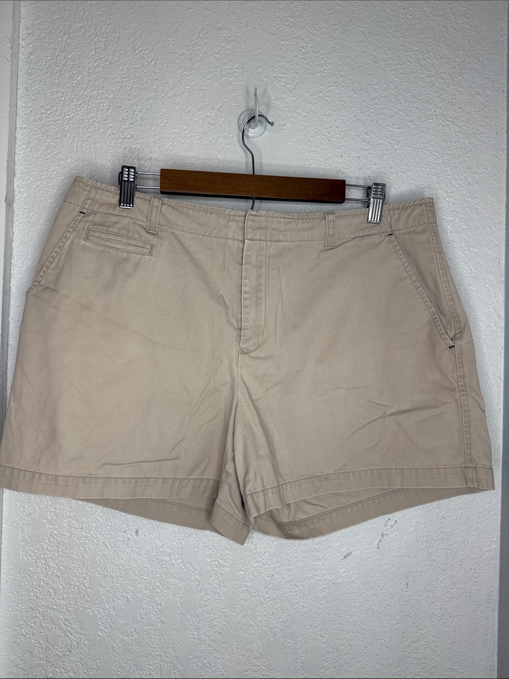 Tommy Hilfiger Size 14 Khaki Chino Shorts Mid Rise Coastal Preppy Neutral